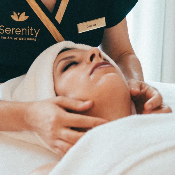 Hyalu-Procollagen Facial Treatment